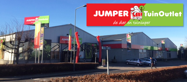 Jumper in Beek geopend